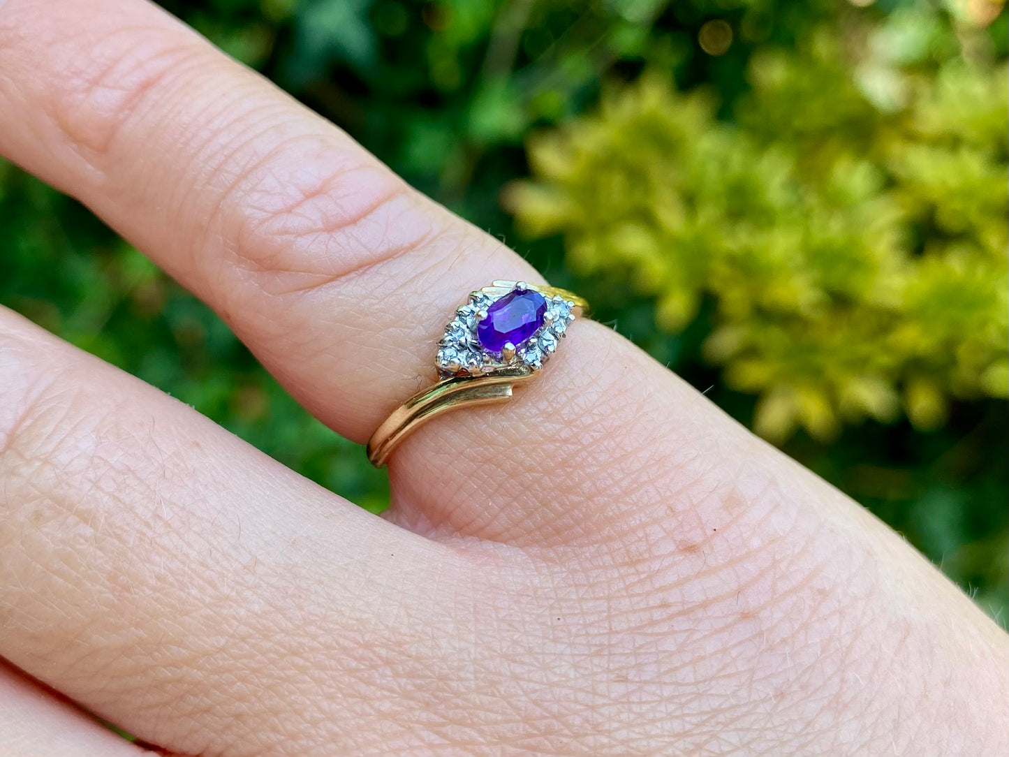 9ct Gold Amethyst & Diamond Ring