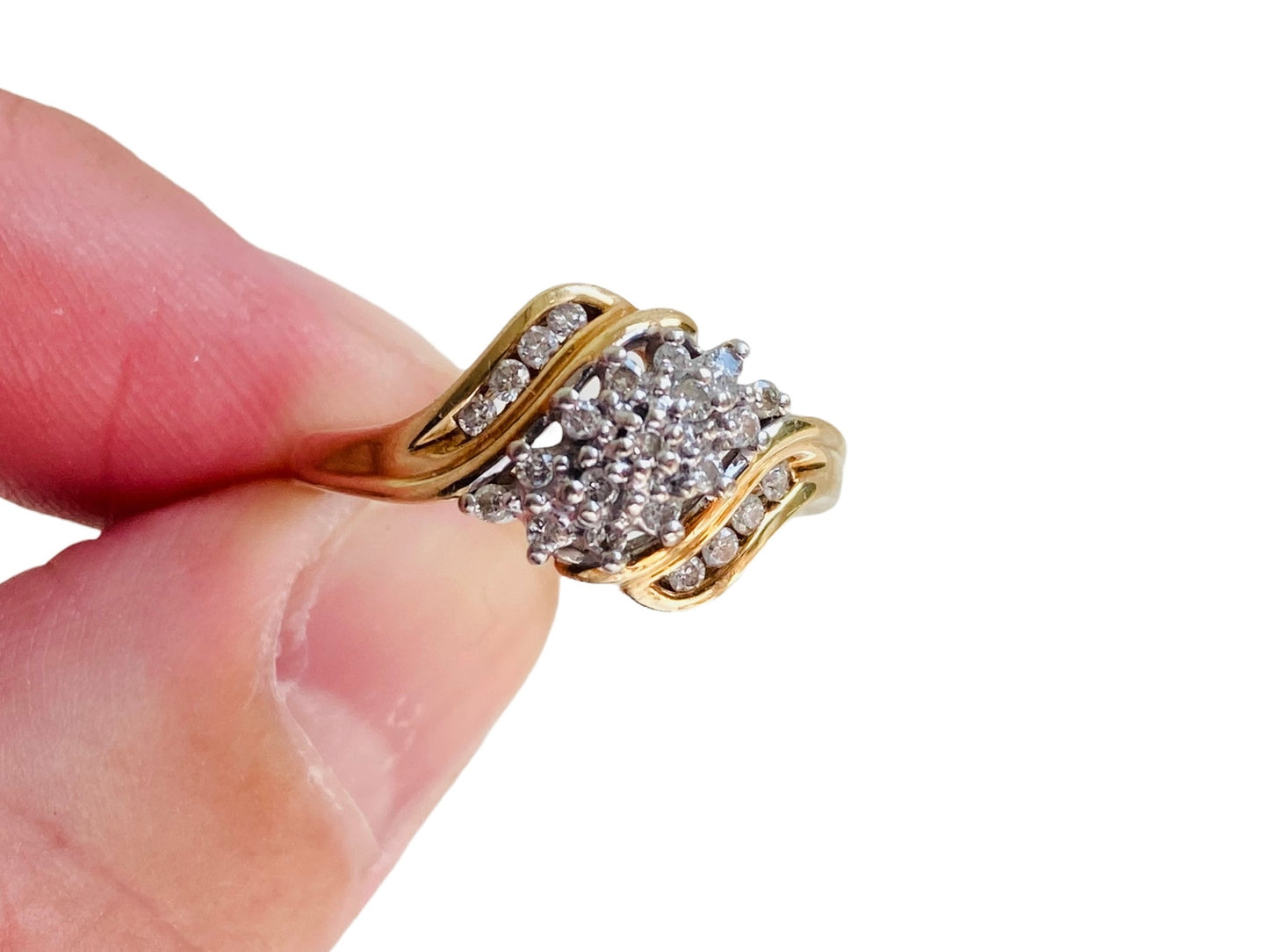9ct Gold Diamond Ring