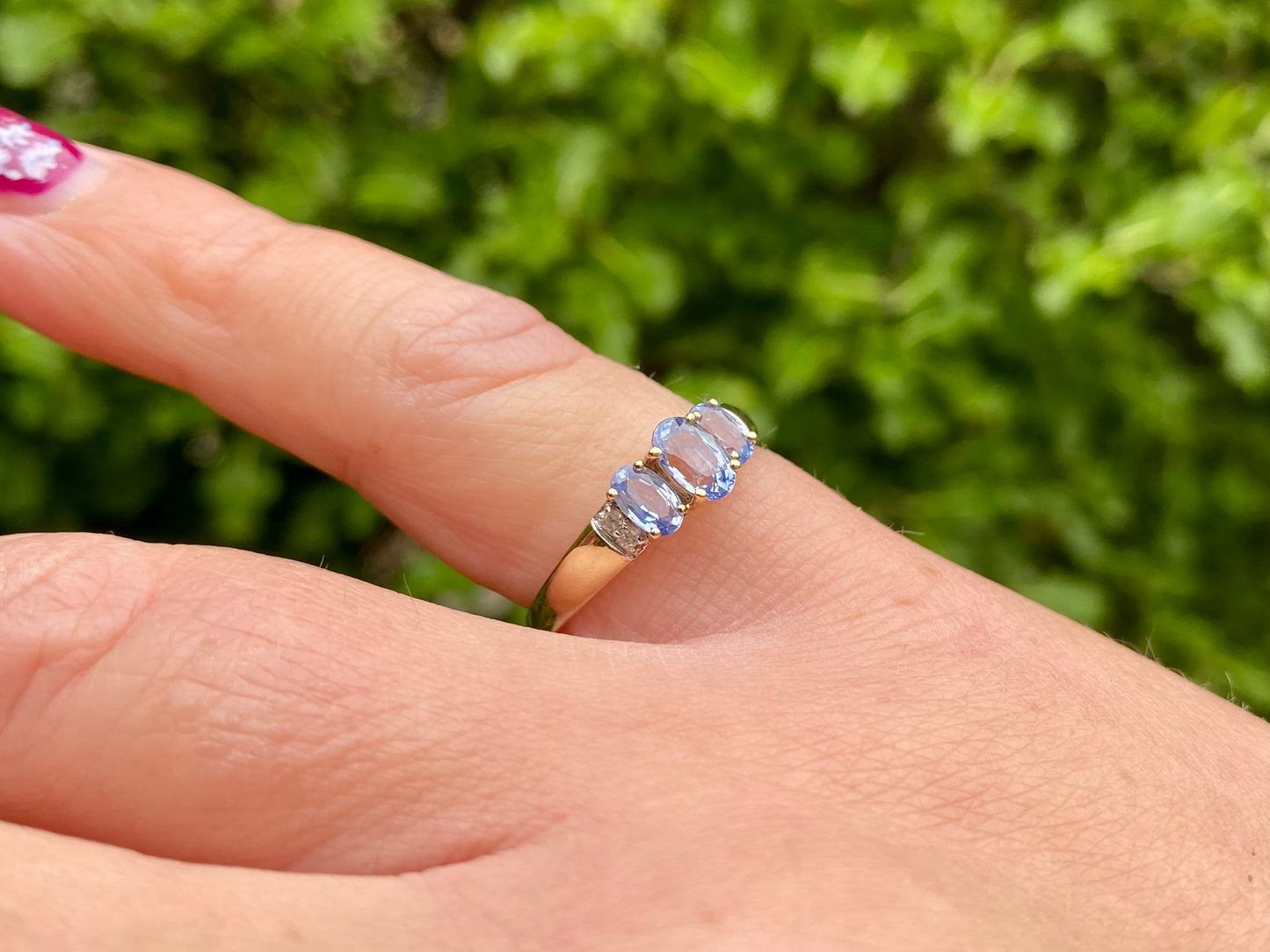 9ct Gold Sapphire & Diamond Ring