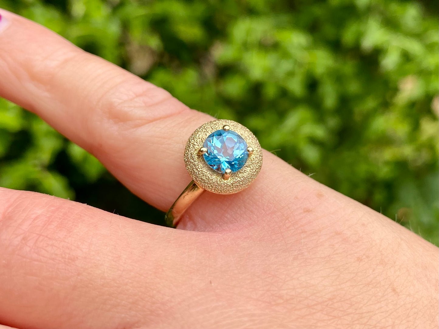 9ct Gold Topaz Ring