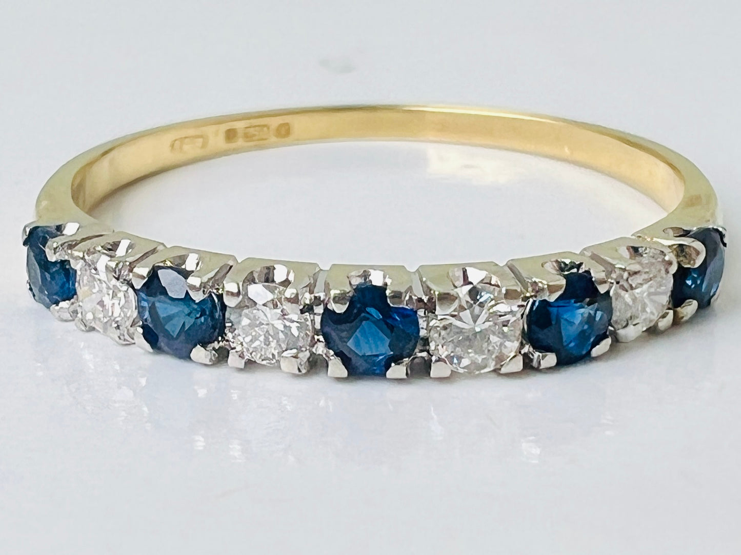 Vintage 18ct Gold Sapphire & Diamond Ring