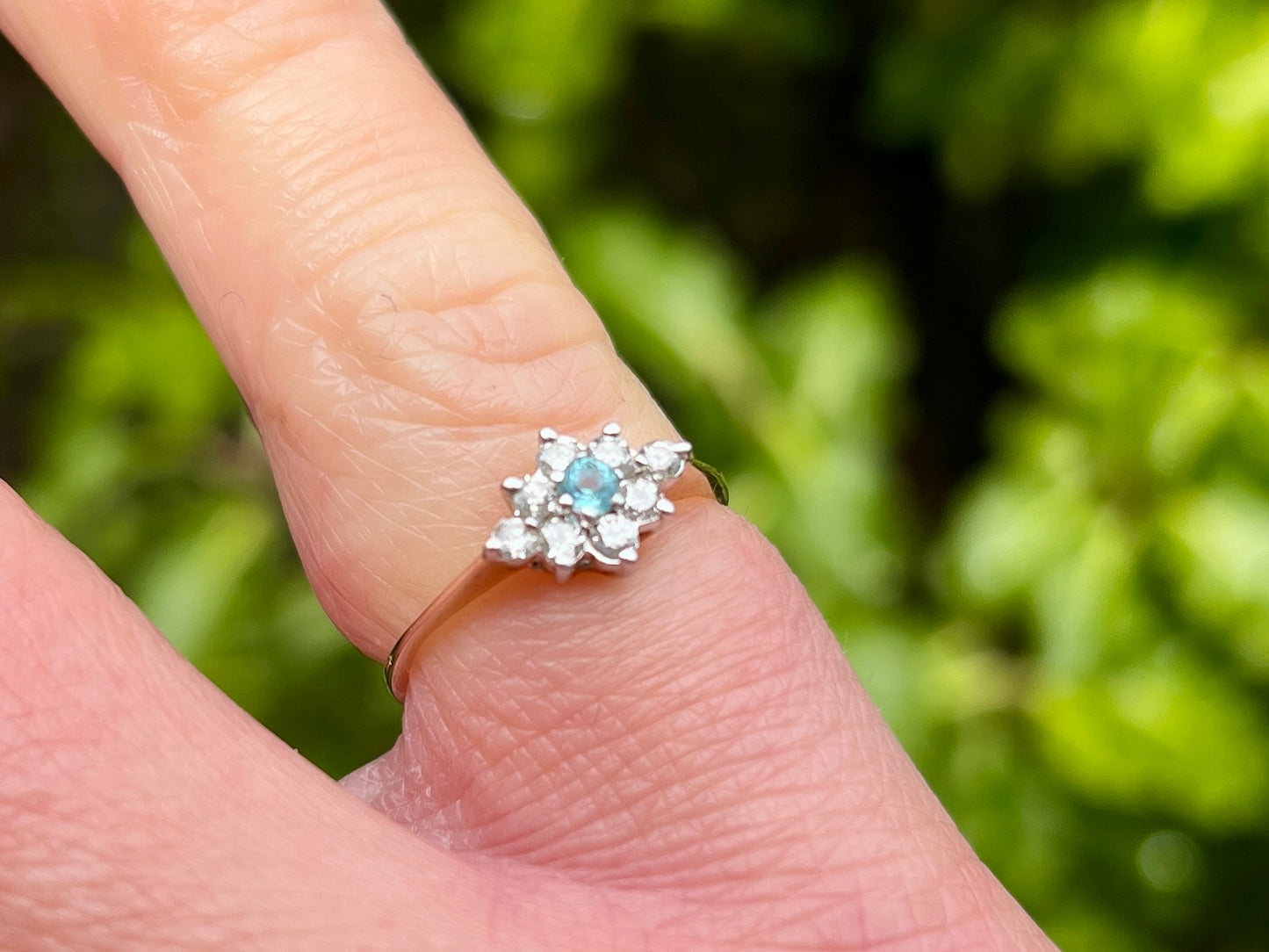 Vintage 9ct Gold Topaz & Diamond Ring