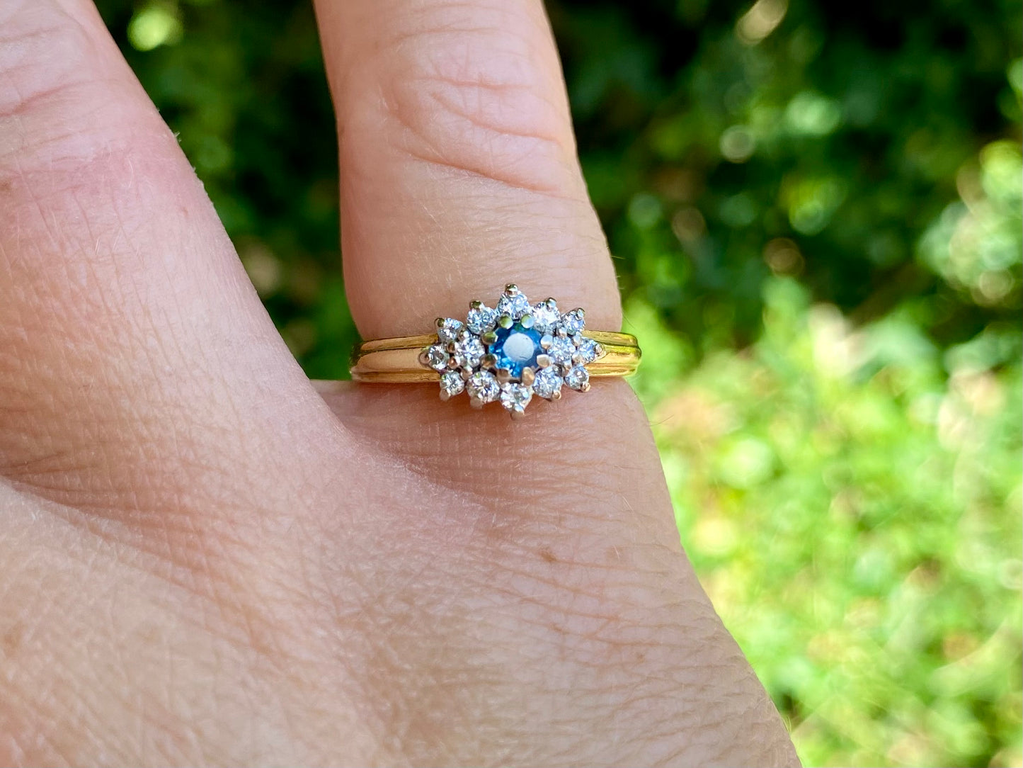 Vintage 18ct Gold Sapphire & Diamond Ring