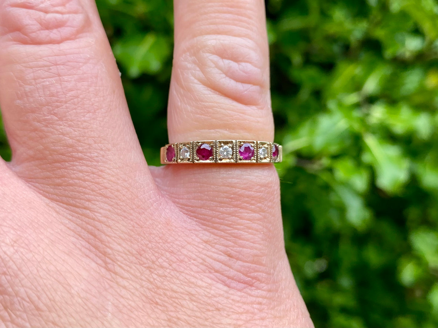 Vintage 9ct Gold Ruby & Diamond Ring