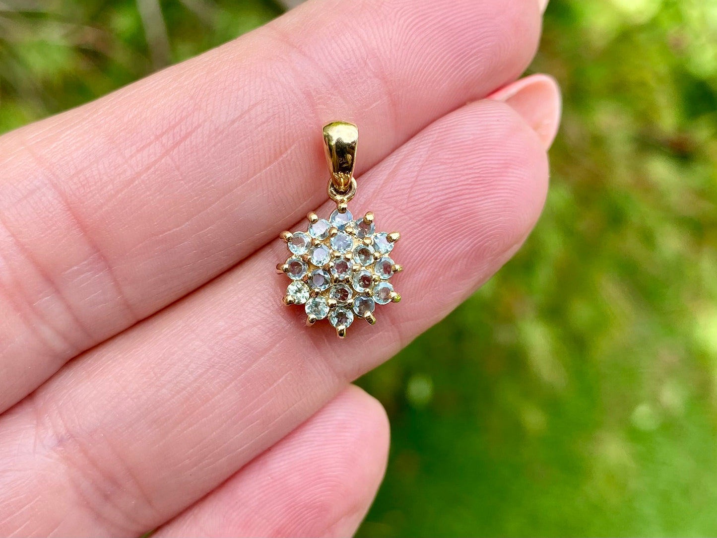 9ct Gold Beryl Pendant