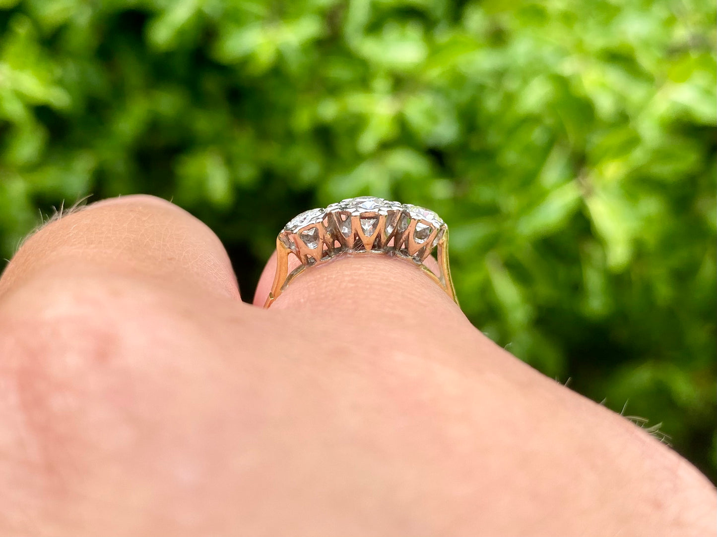 Vintage 18ct Gold Three-Stone Diamond Ring