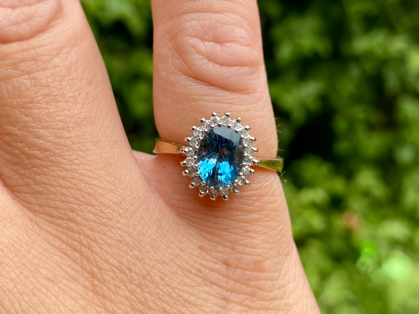 Vintage 9ct Gold Topaz & Diamond Ring