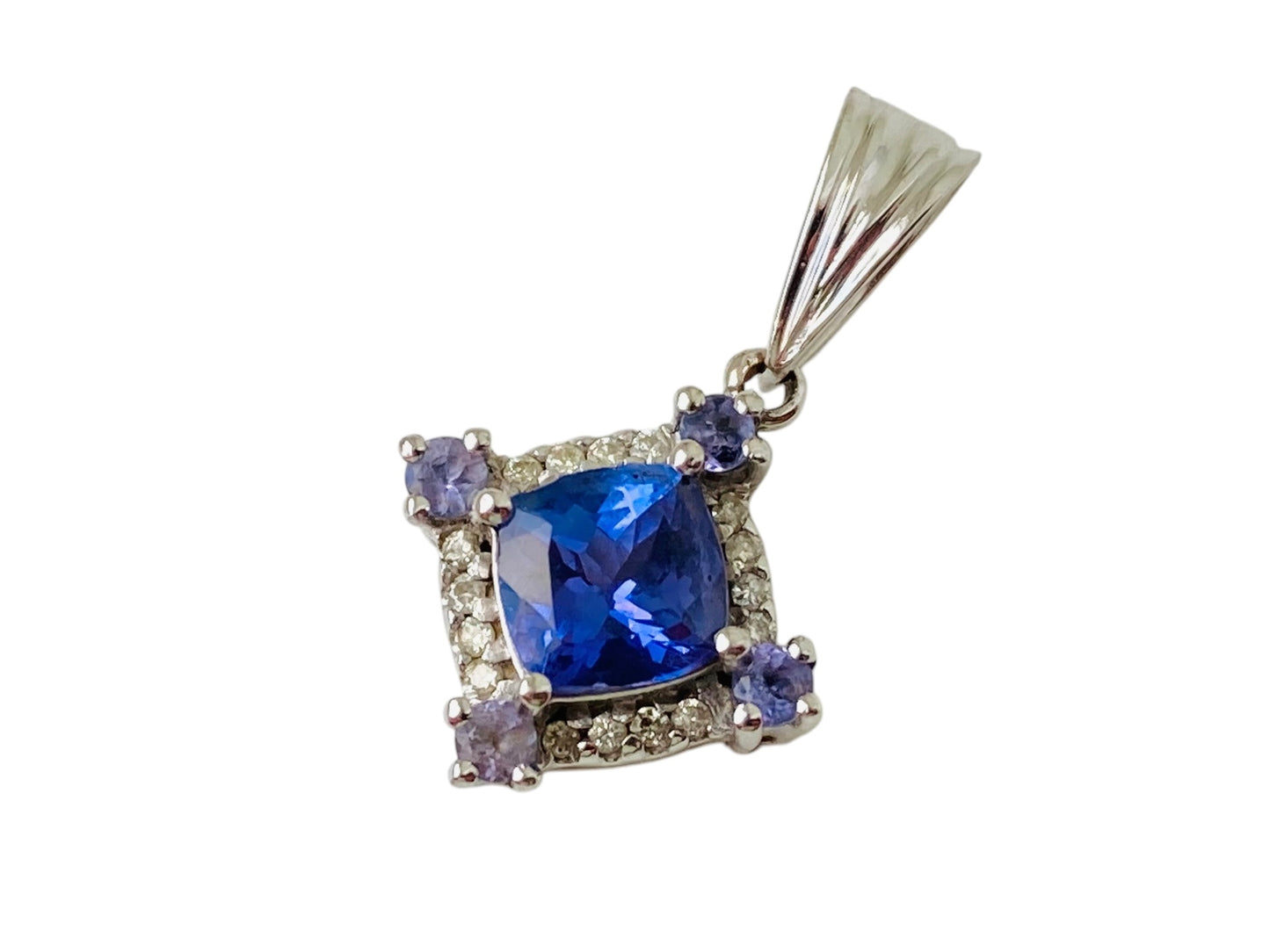 9ct Gold Tanzanite & Diamond Pendant