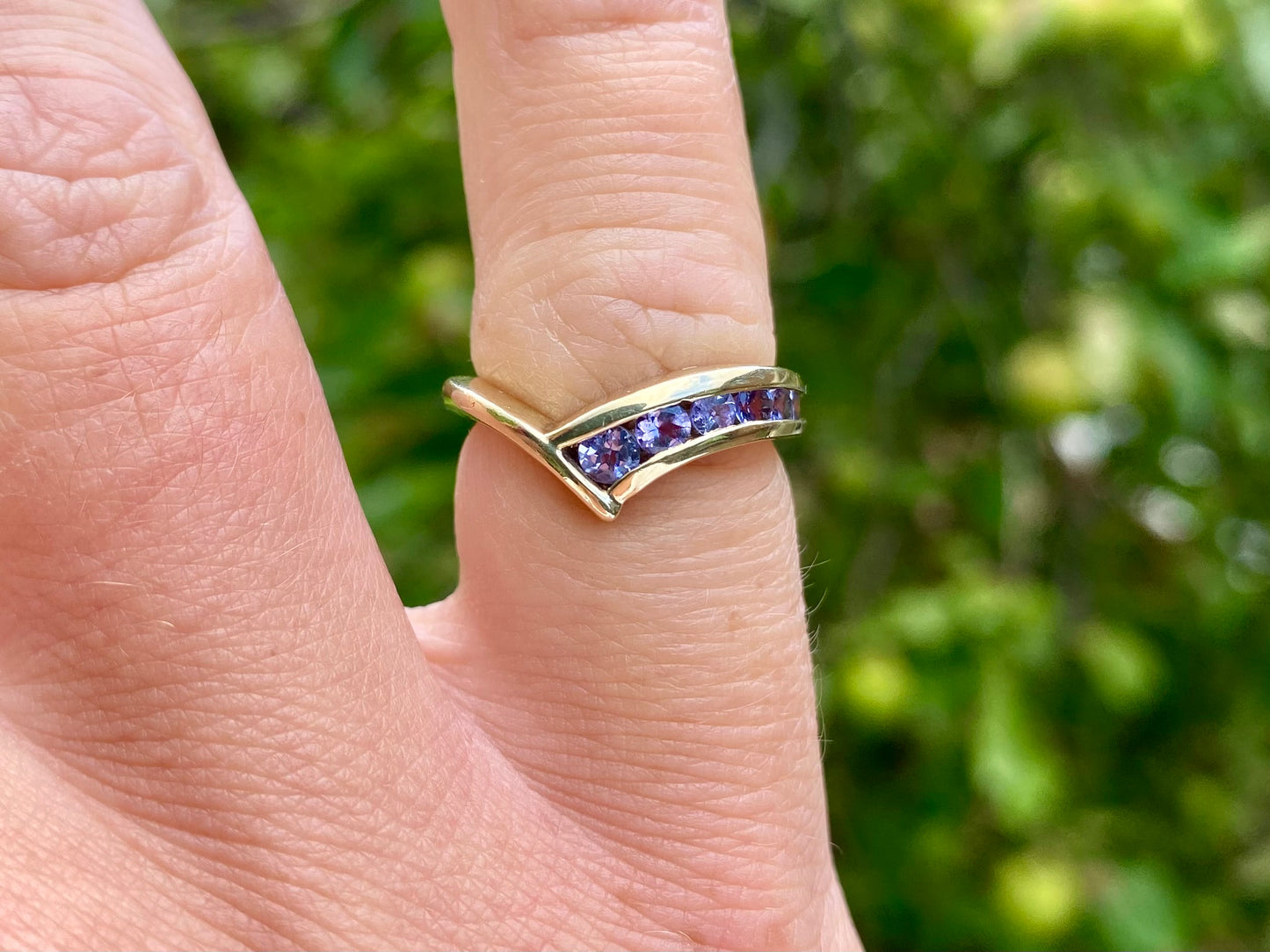 9ct Gold Tanzanite Wishbone / Curved Ring