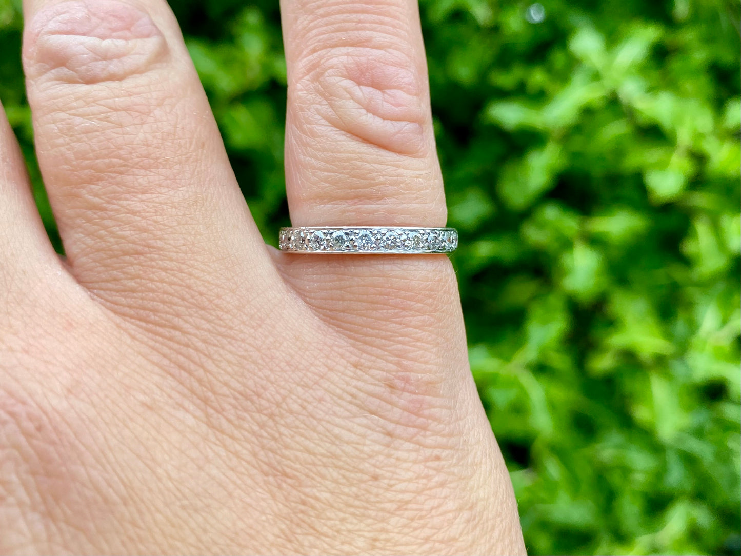 18ct Gold Twelve-Stone Diamond Ring