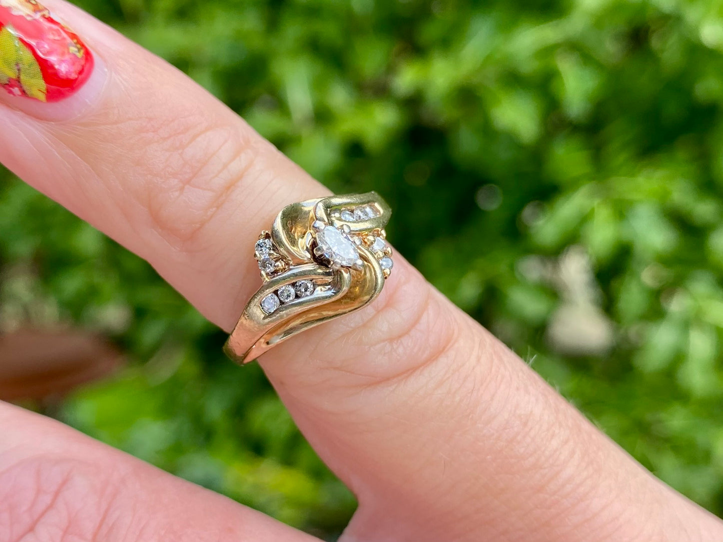 10ct Gold Diamond Ring