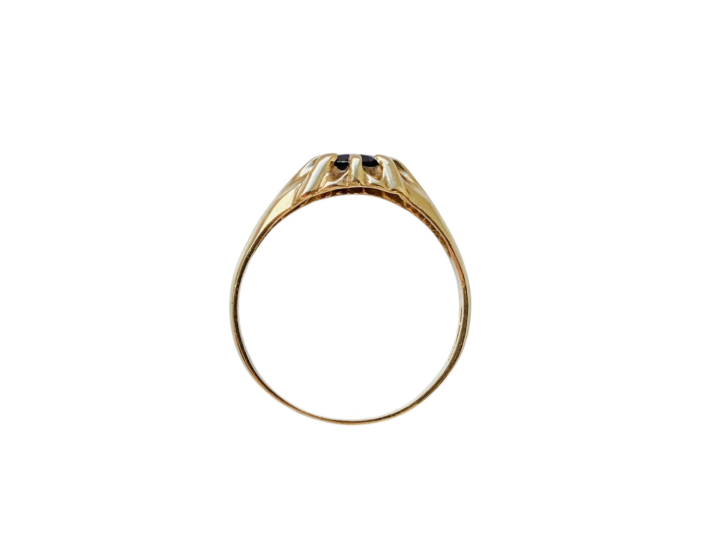Vintage 9ct Gold Garnet Ring