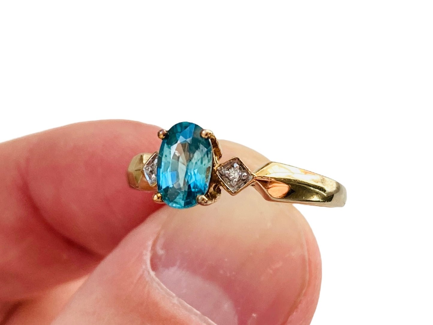 9ct Gold Topaz & Diamond Ring