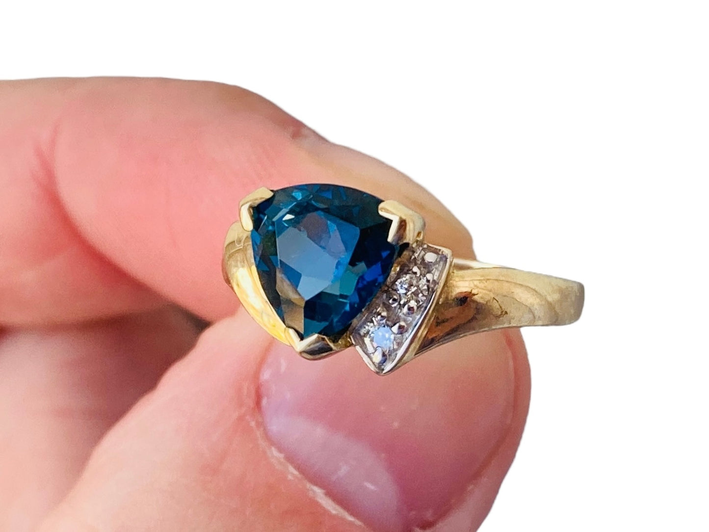 9ct Gold Topaz & Diamond Ring