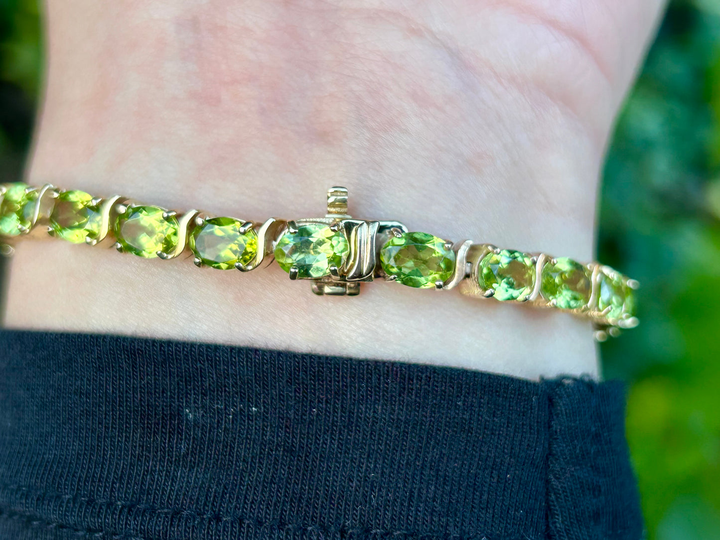 9ct Gold Peridot Bracelet