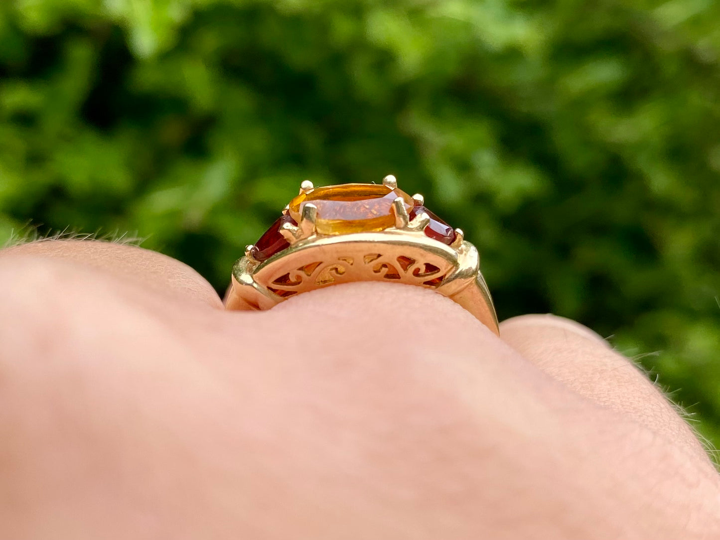 9ct Gold Citrine & Garnet Ring