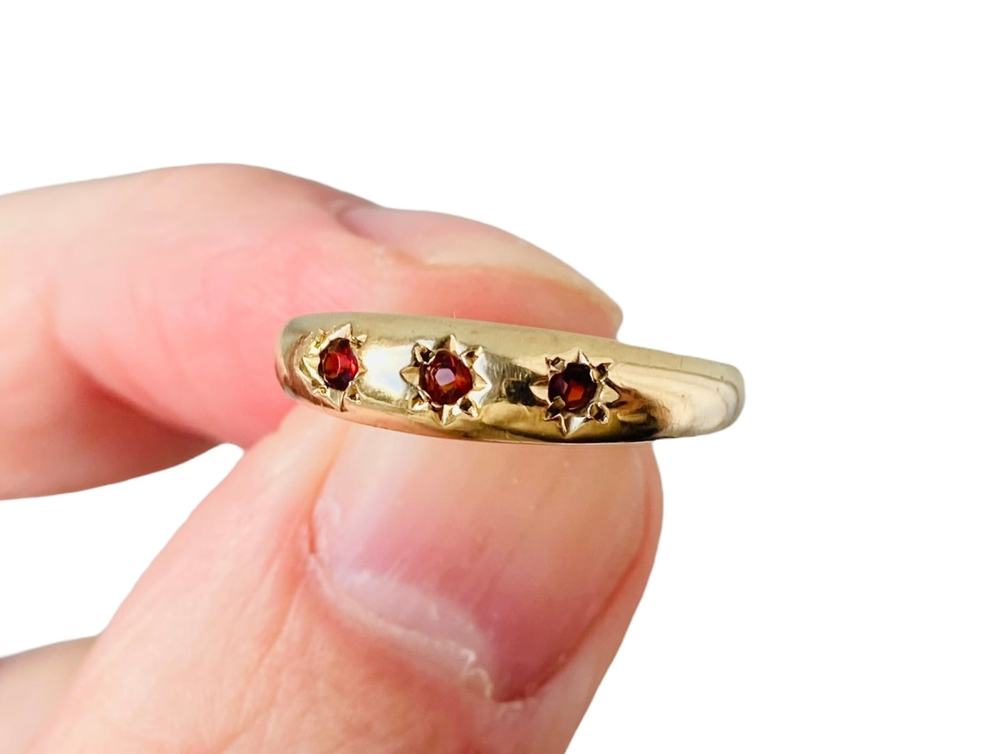 9ct Gold Garnet Ring