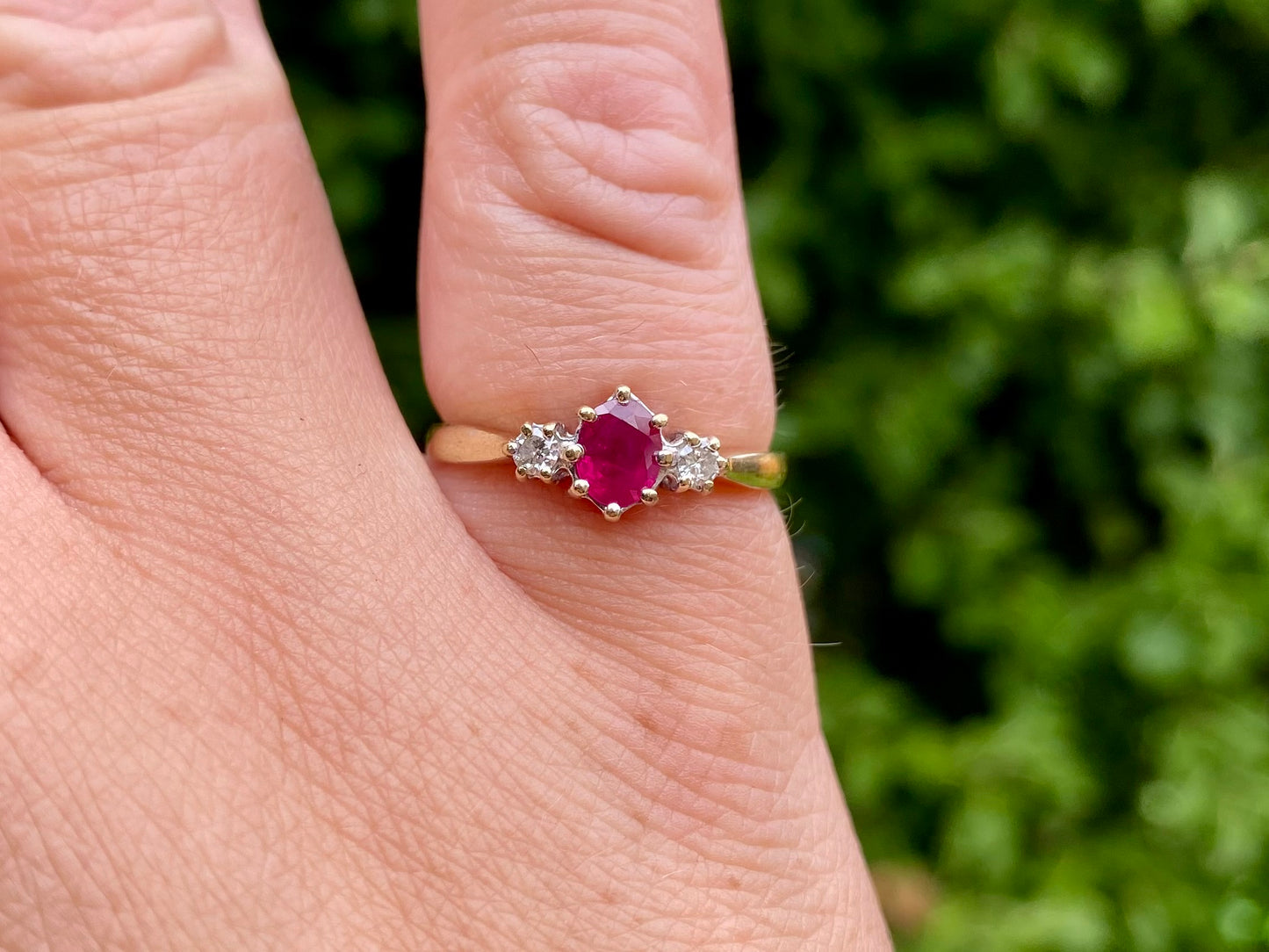Vintage 9ct Gold Ruby & Diamond Ring