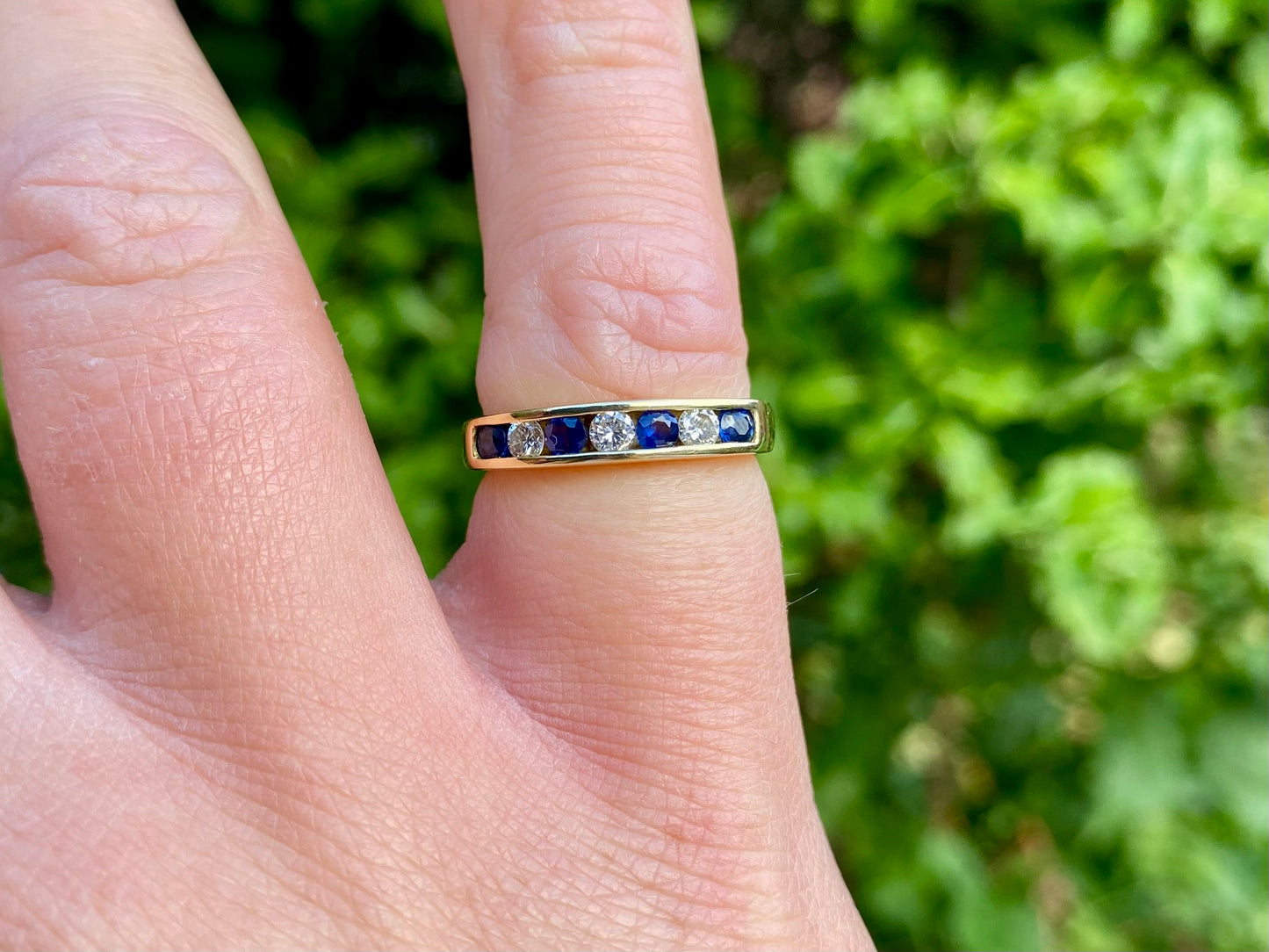 18ct Gold Sapphire & Diamond Ring