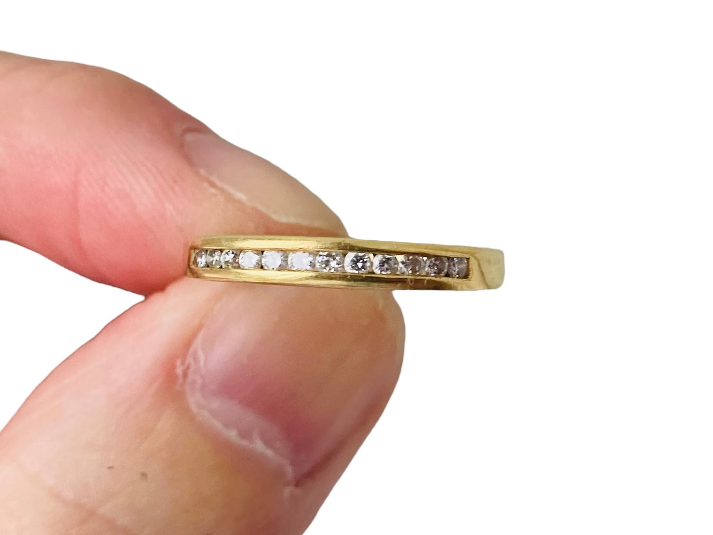 18ct Gold Twelve-Stone Diamond Ring