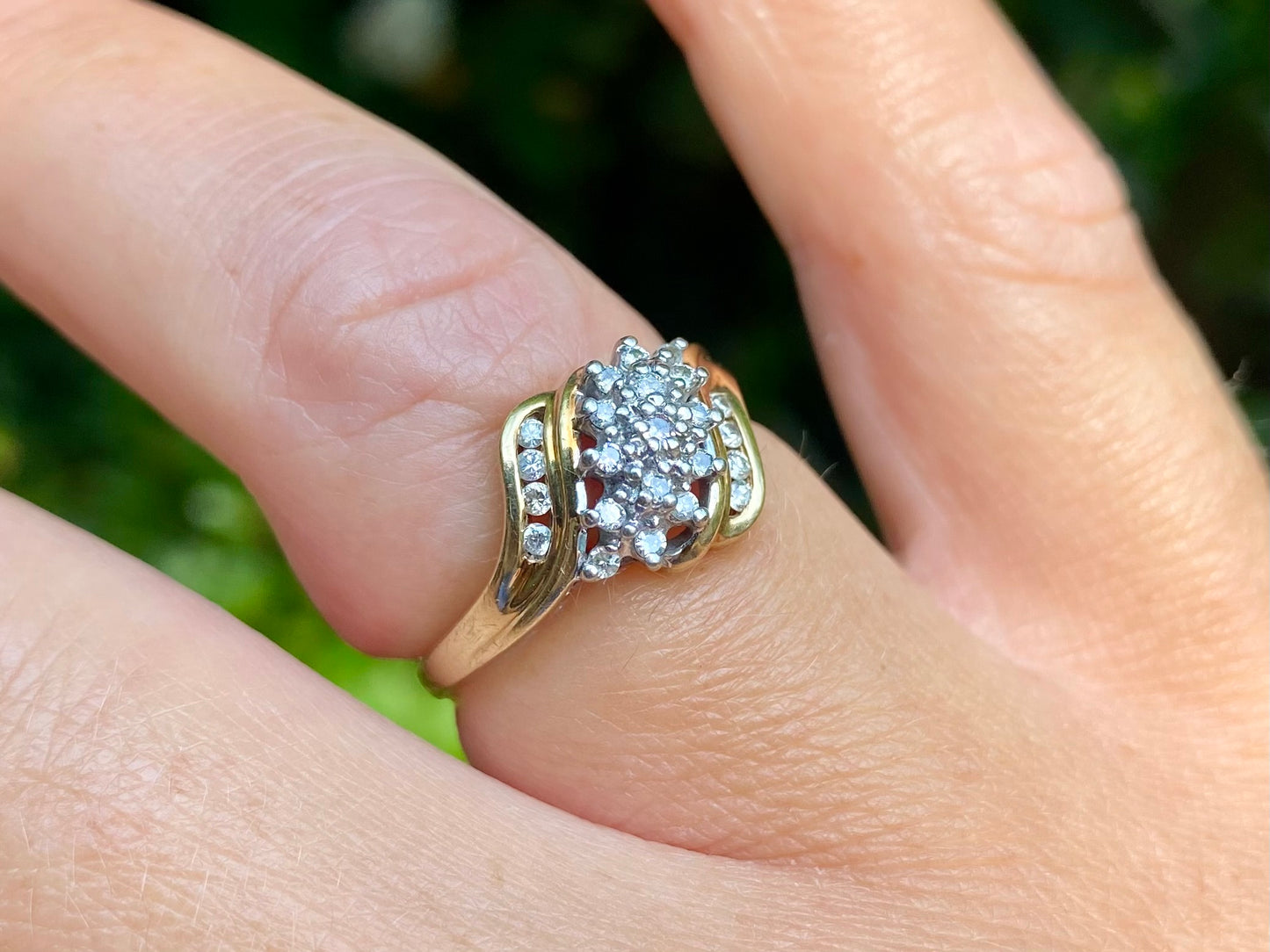 9ct Gold Diamond Ring