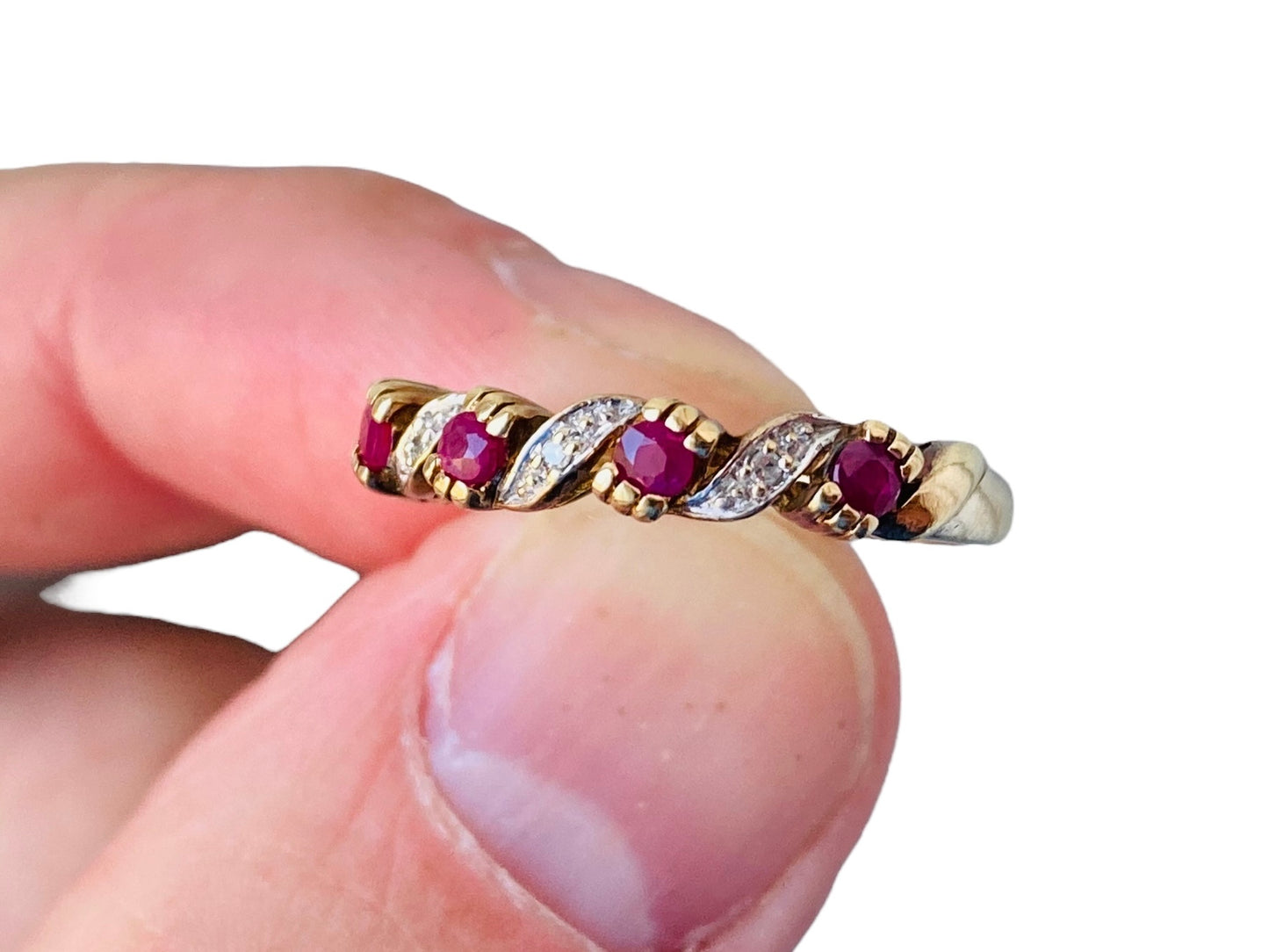 9ct Gold Ruby & Diamond Ring