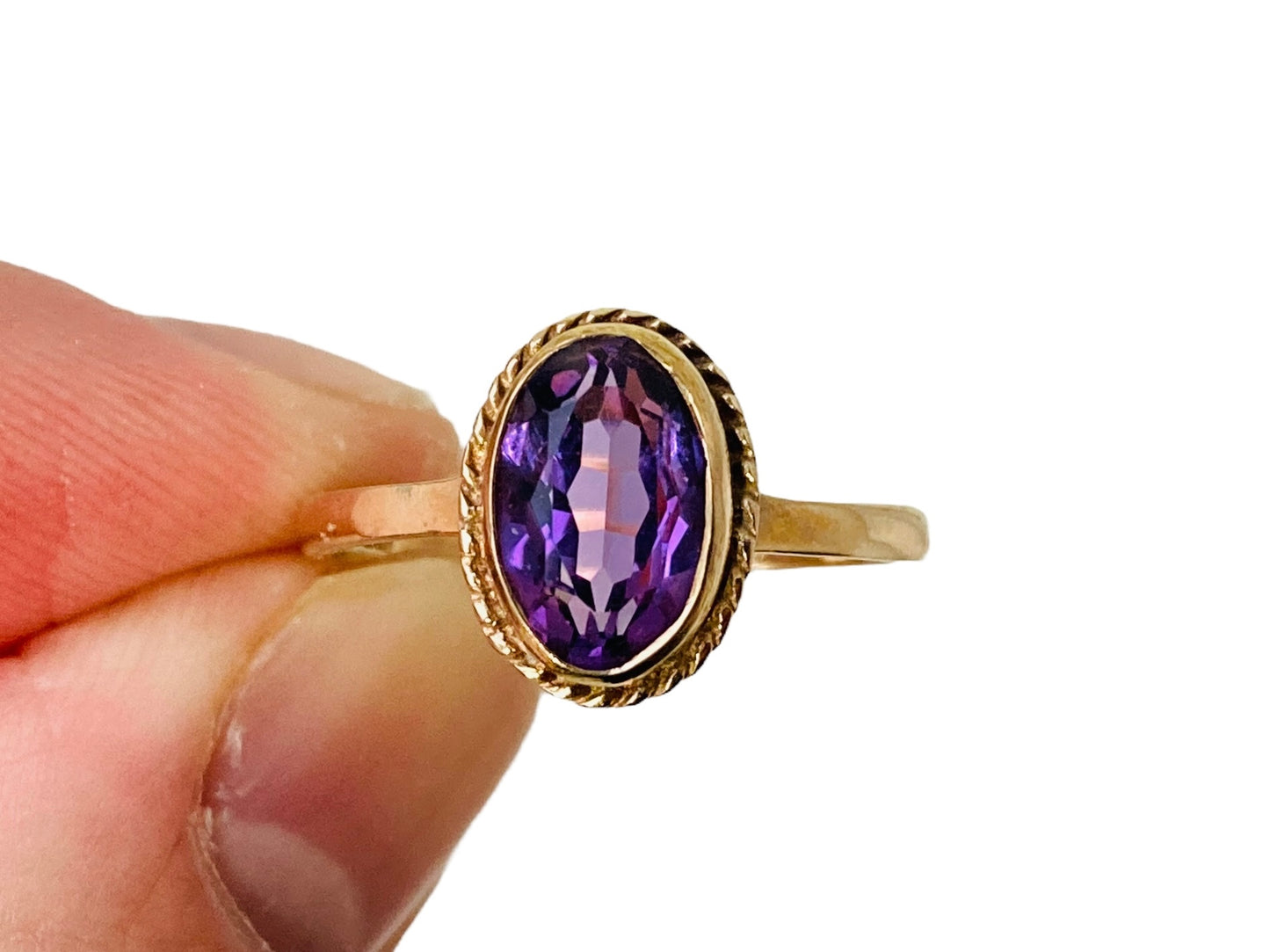 Vintage 9ct Gold Amethyst Ring