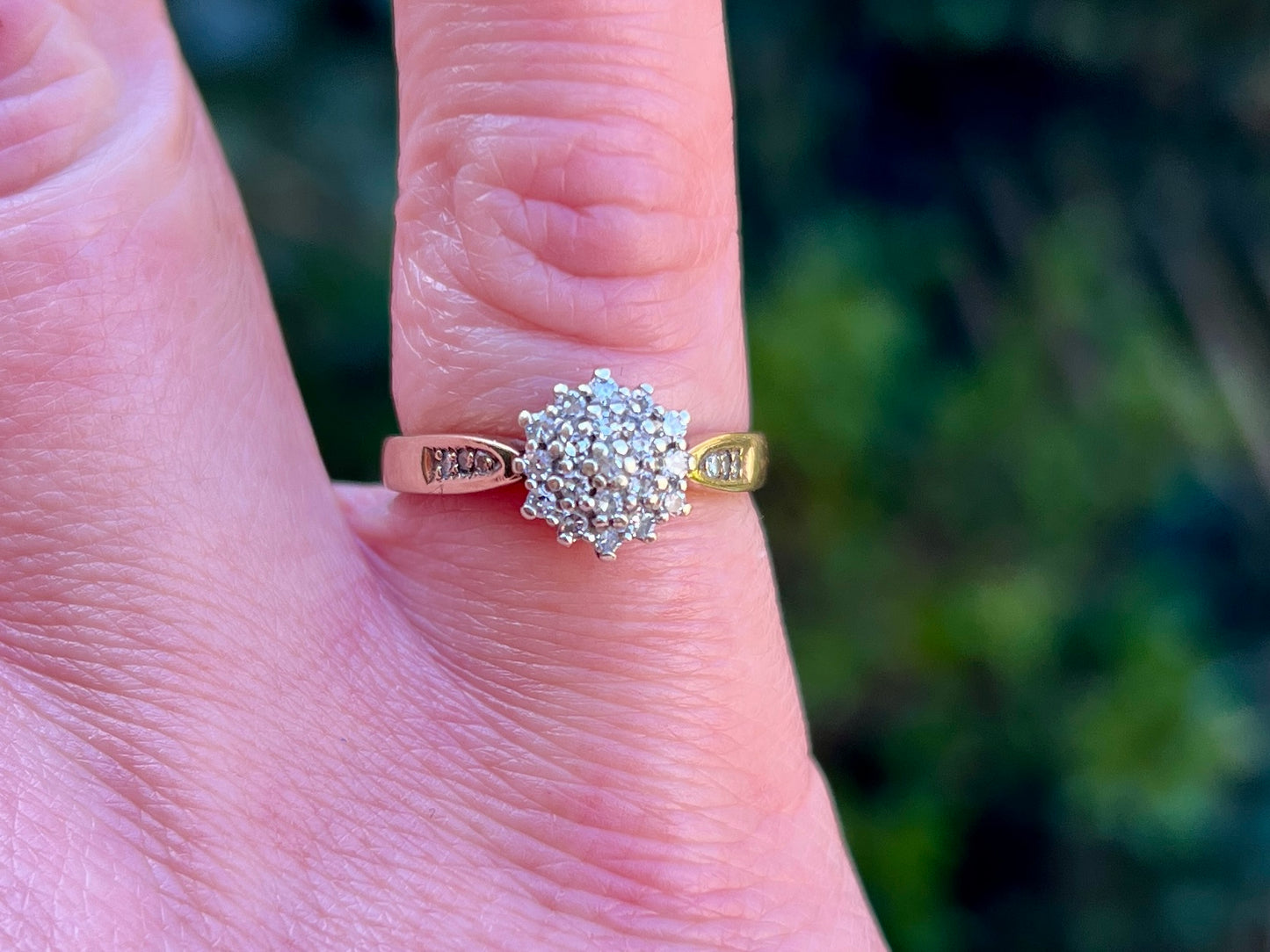 Vintage 9ct Gold Diamond Ring