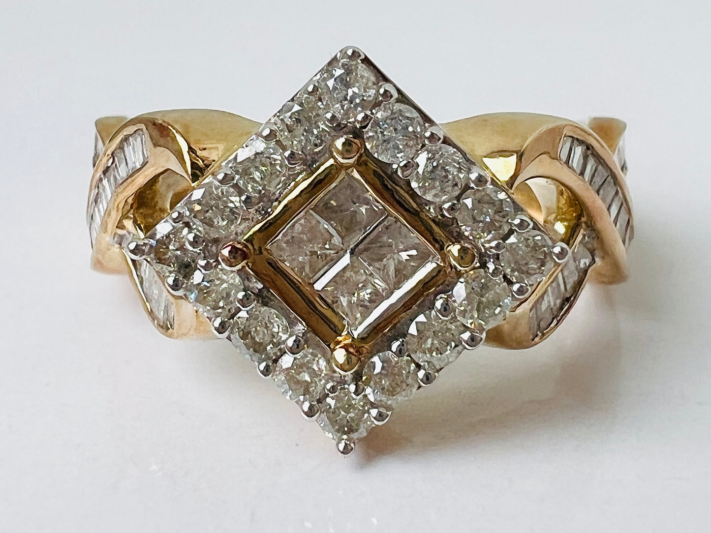 9ct Gold Diamond Ring