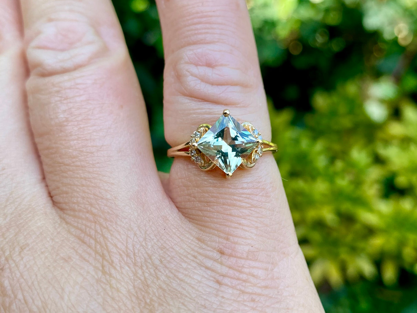 9ct Gold Csarite & Diamond Ring