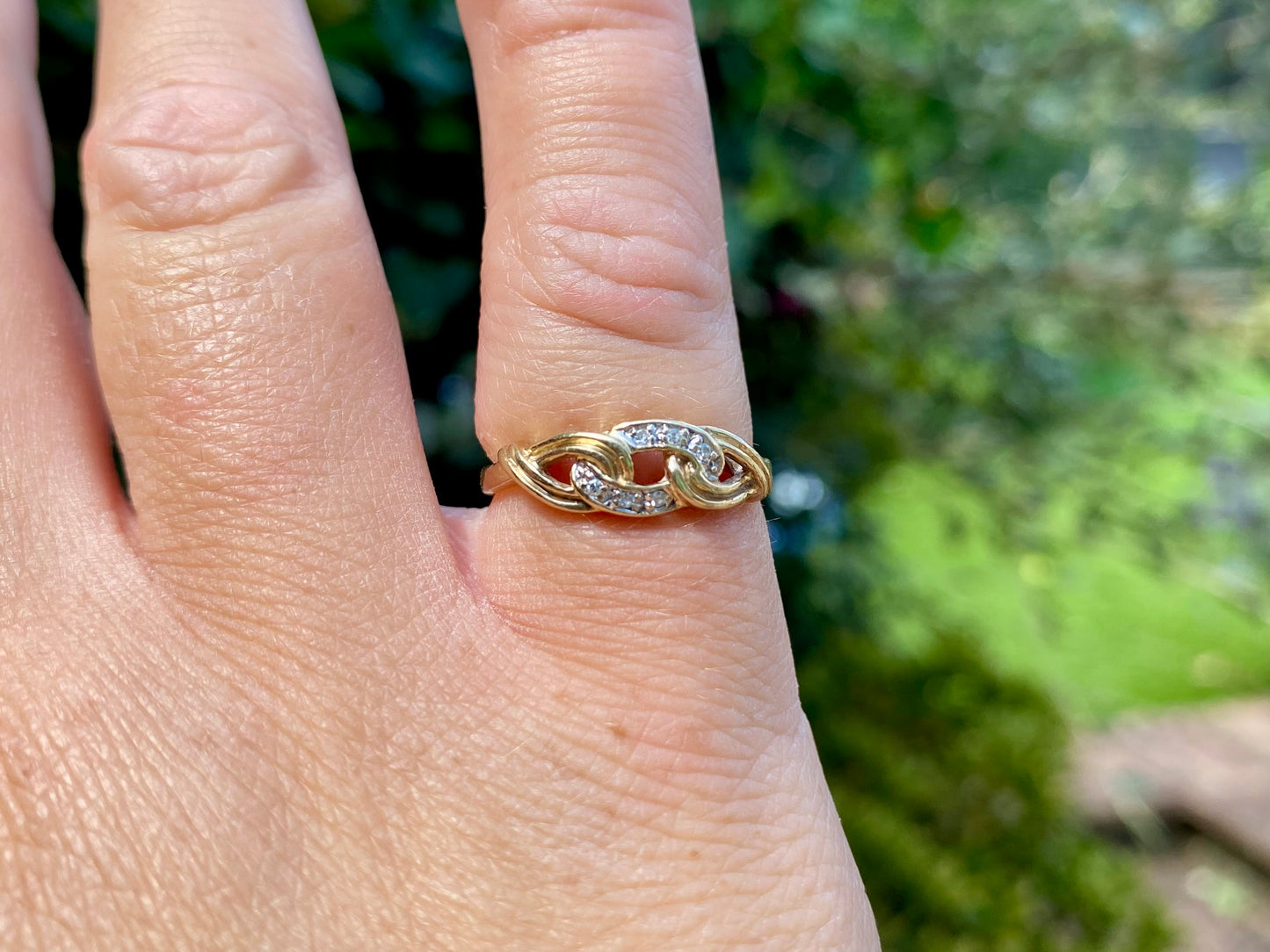 9ct Gold Diamond Ring