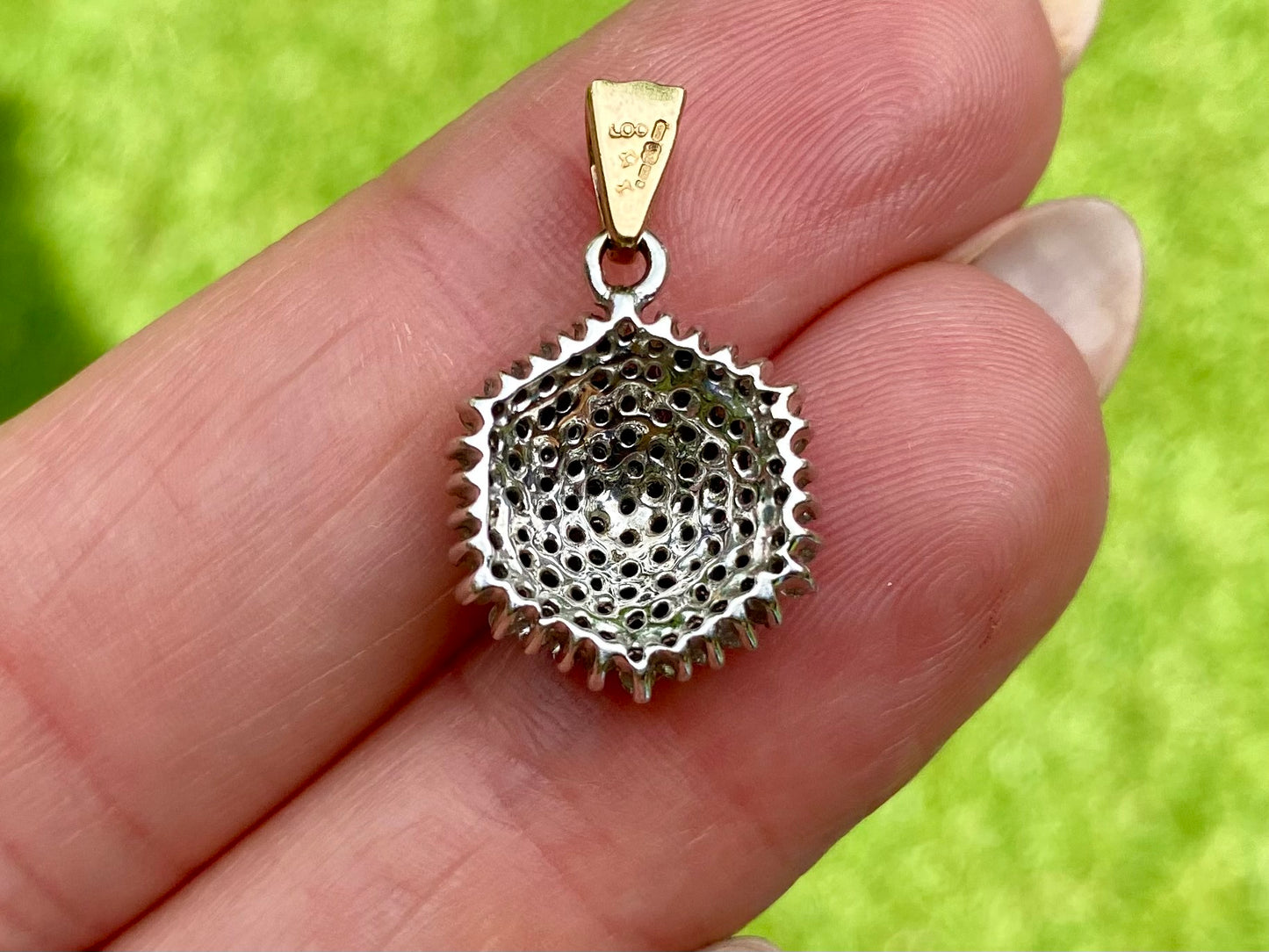 9ct Gold 1.00ct Diamond Pendant