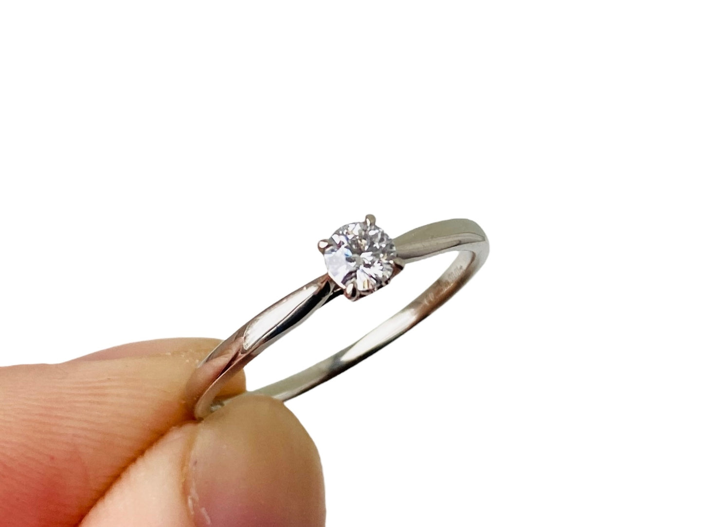 18ct Gold Solitaire Diamond Ring