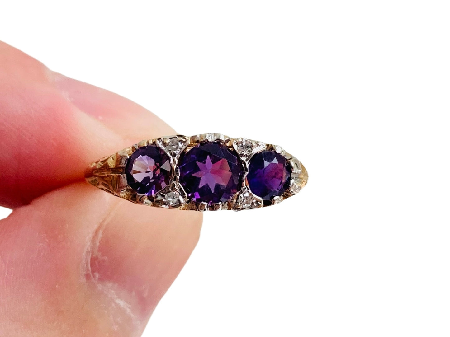 Vintage 9ct Gold Amethyst & Diamond Ring