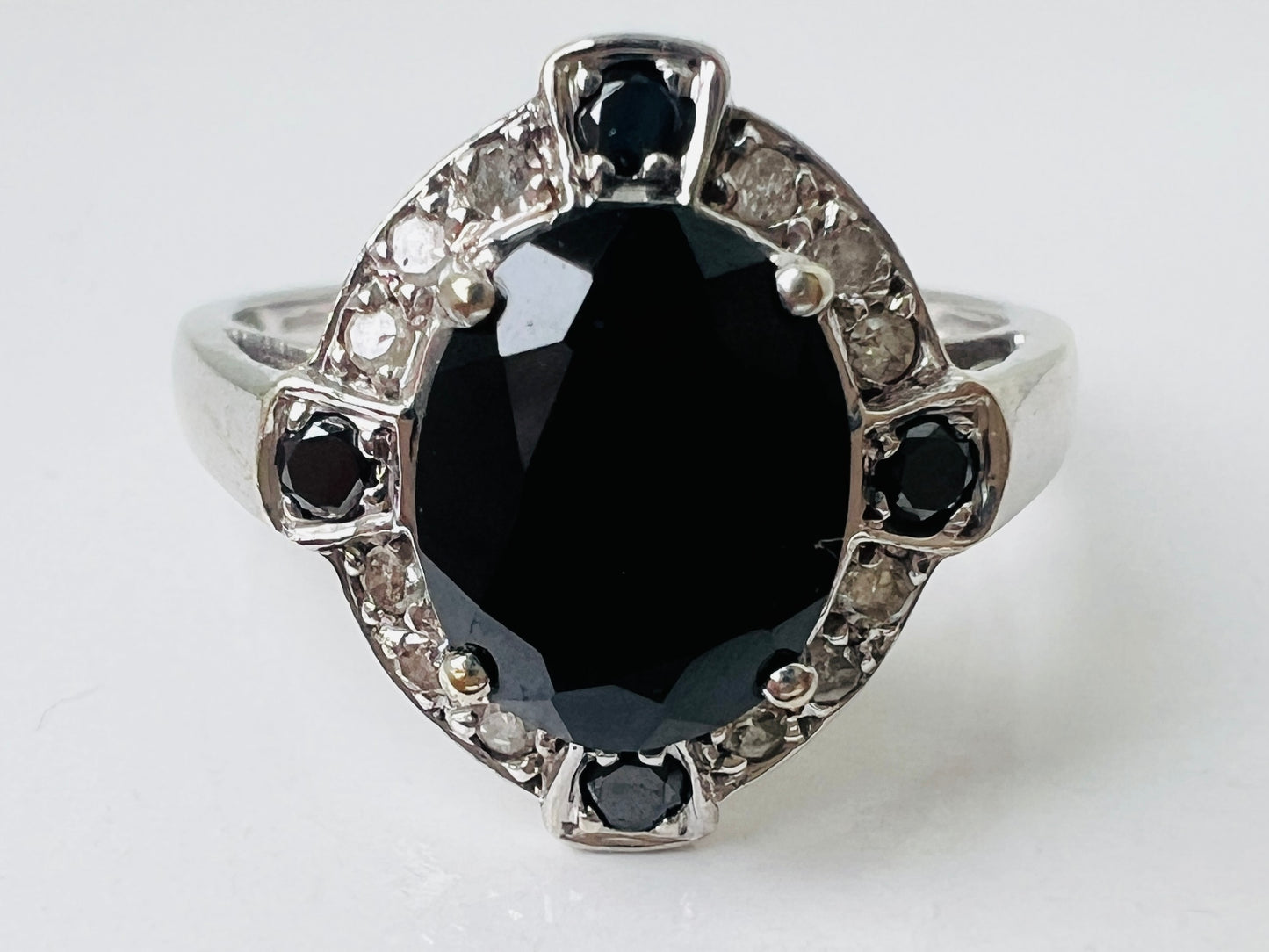 9ct Gold Sapphire & Diamond Ring