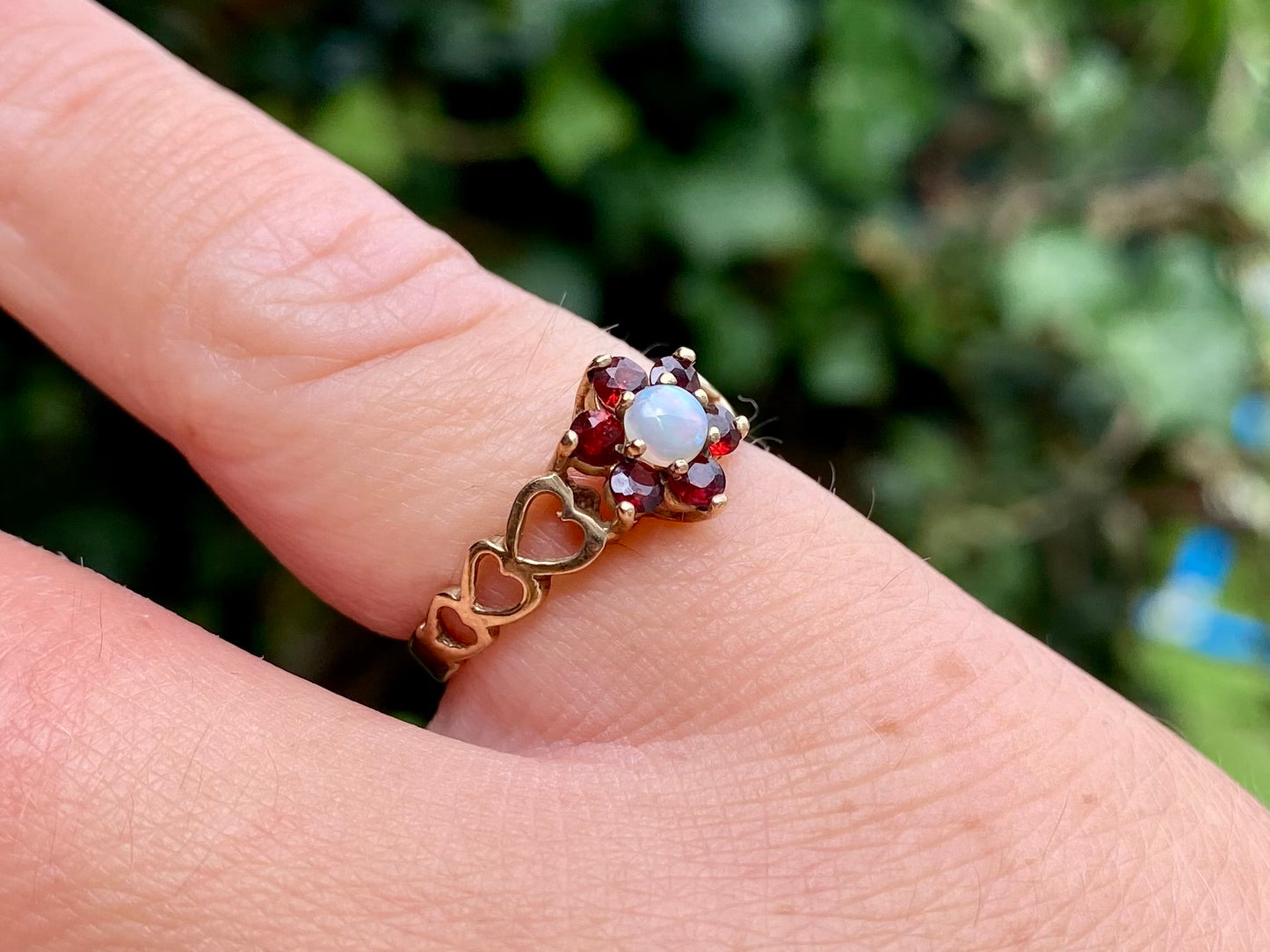 Vintage 9ct Gold Opal & Garnet Ring