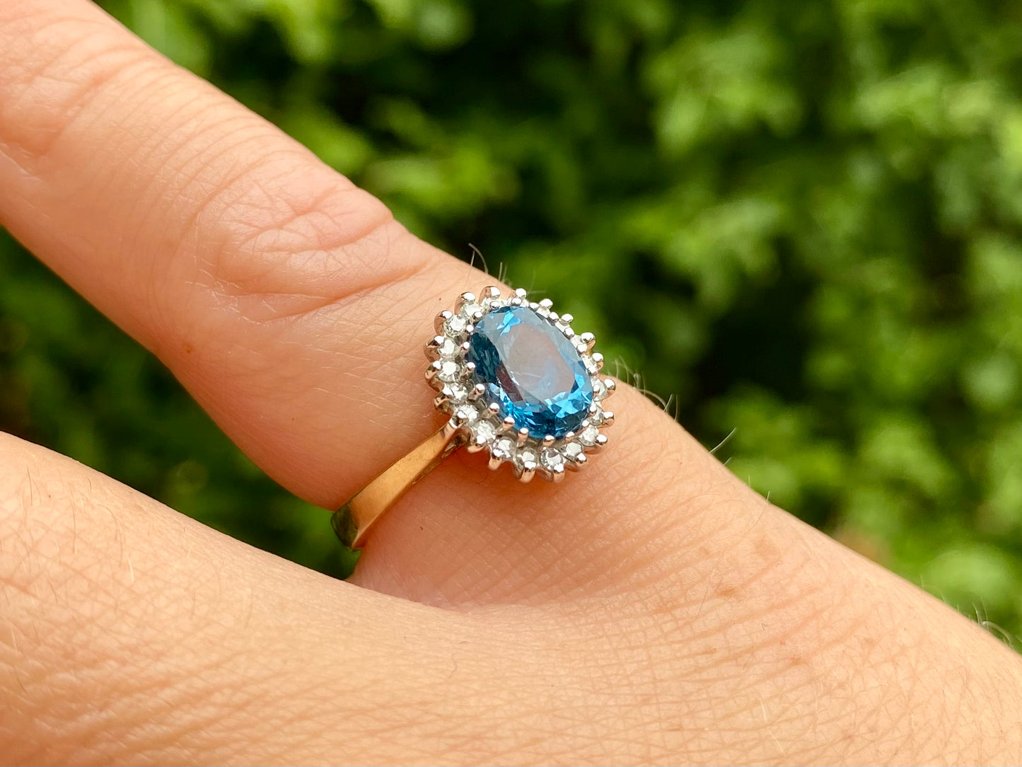 Vintage 9ct Gold Topaz & Diamond Ring