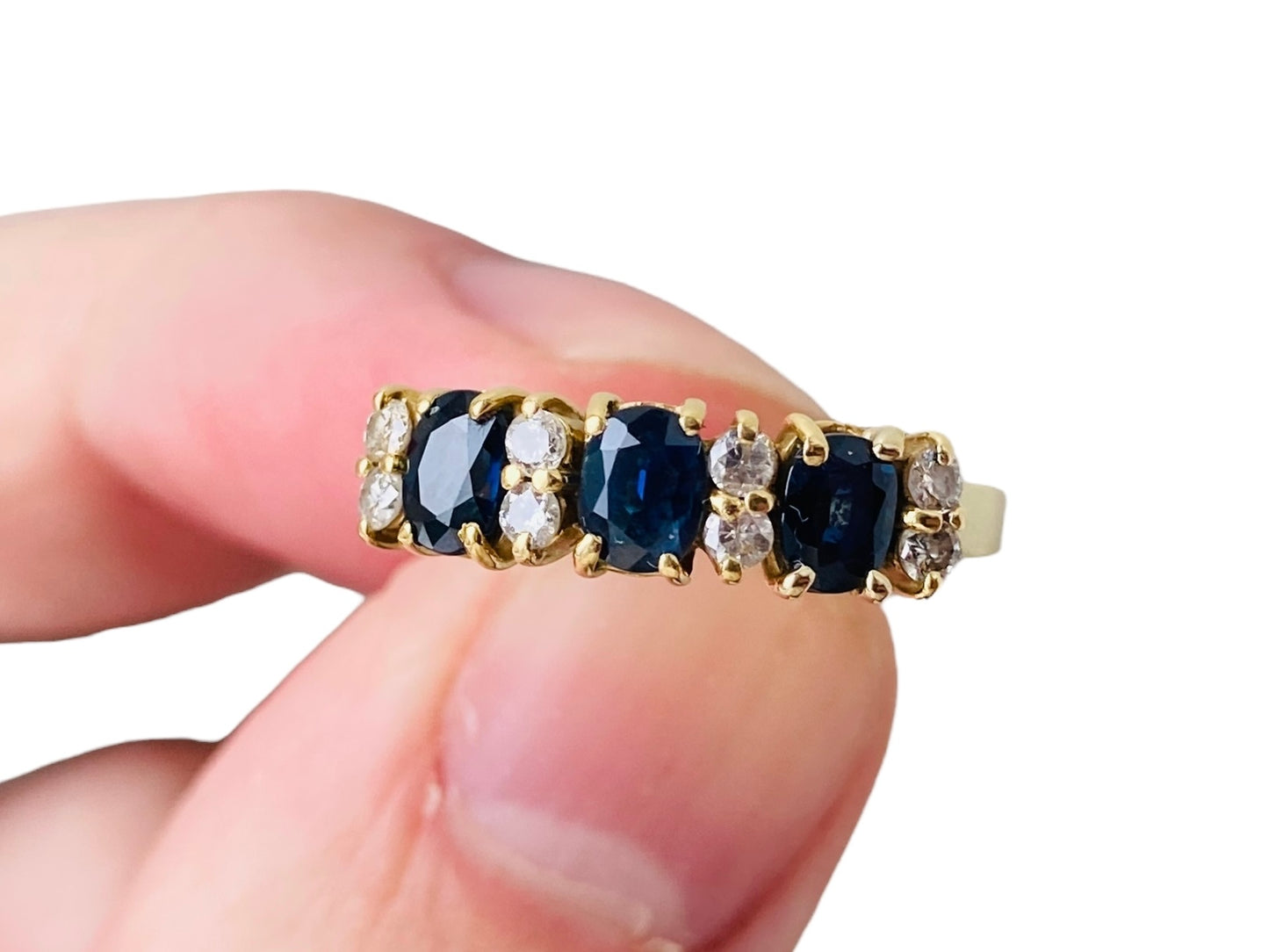 18ct Gold Sapphire & Diamond Ring