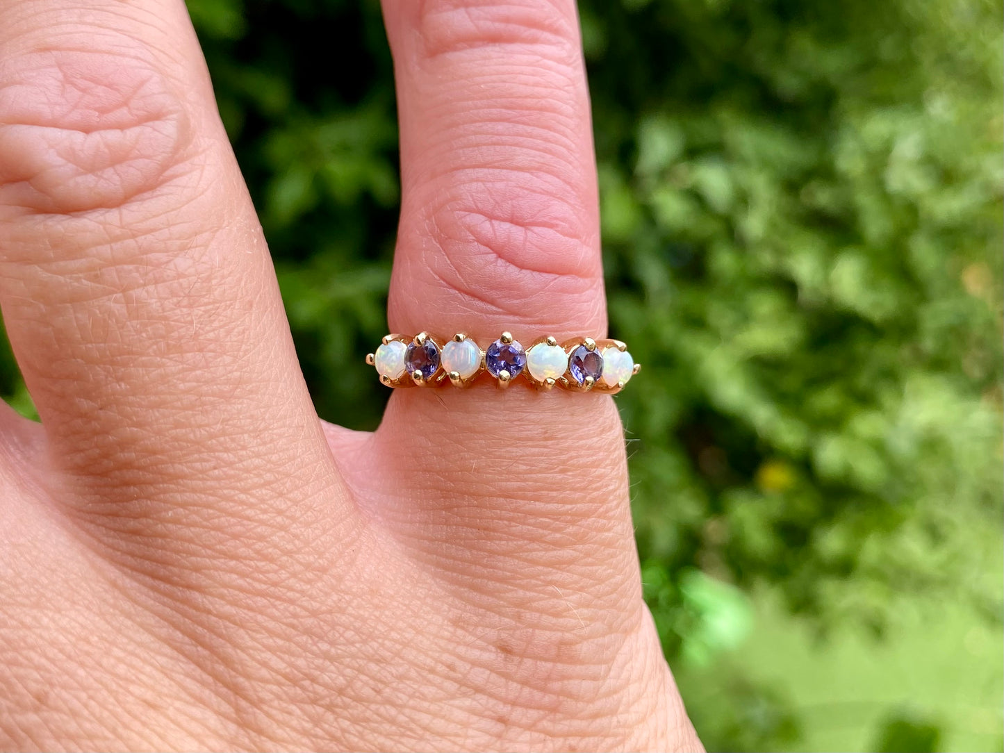 9ct Gold Tanzanite & Opal Ring