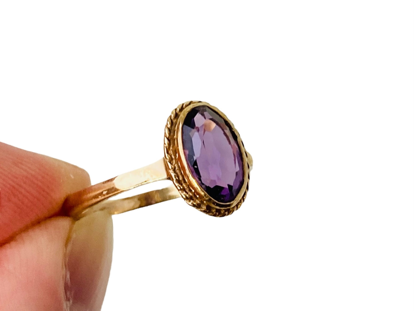 Vintage 9ct Gold Amethyst Ring