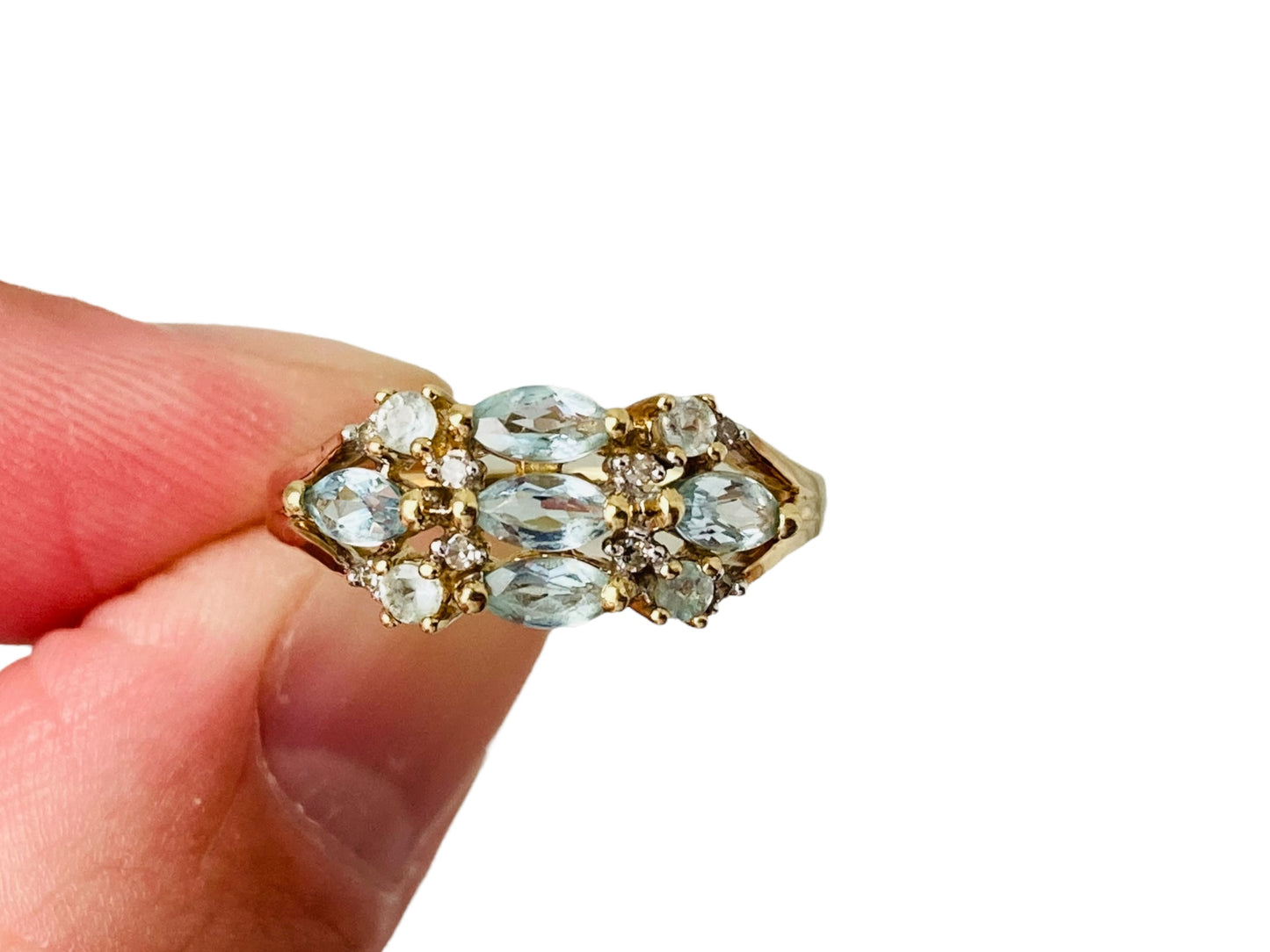 9ct Gold Aquamarine & Diamond Ring