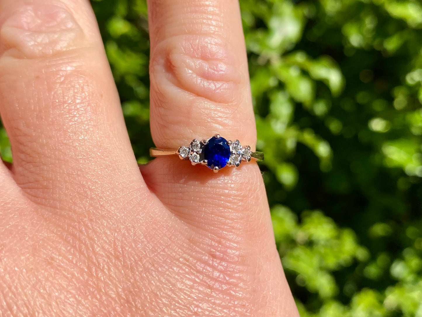 9ct Gold Sapphire & Diamond Ring