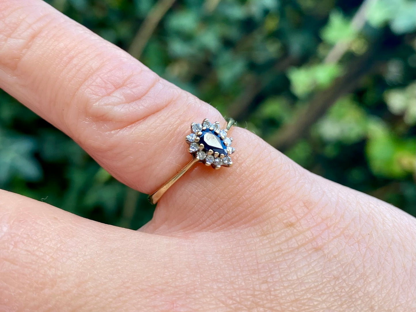 Vintage 9ct Gold Sapphire & Diamond Ring