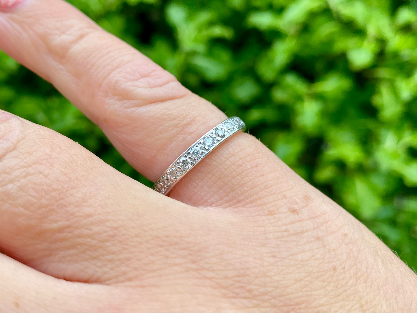 18ct Gold Twelve-Stone Diamond Ring