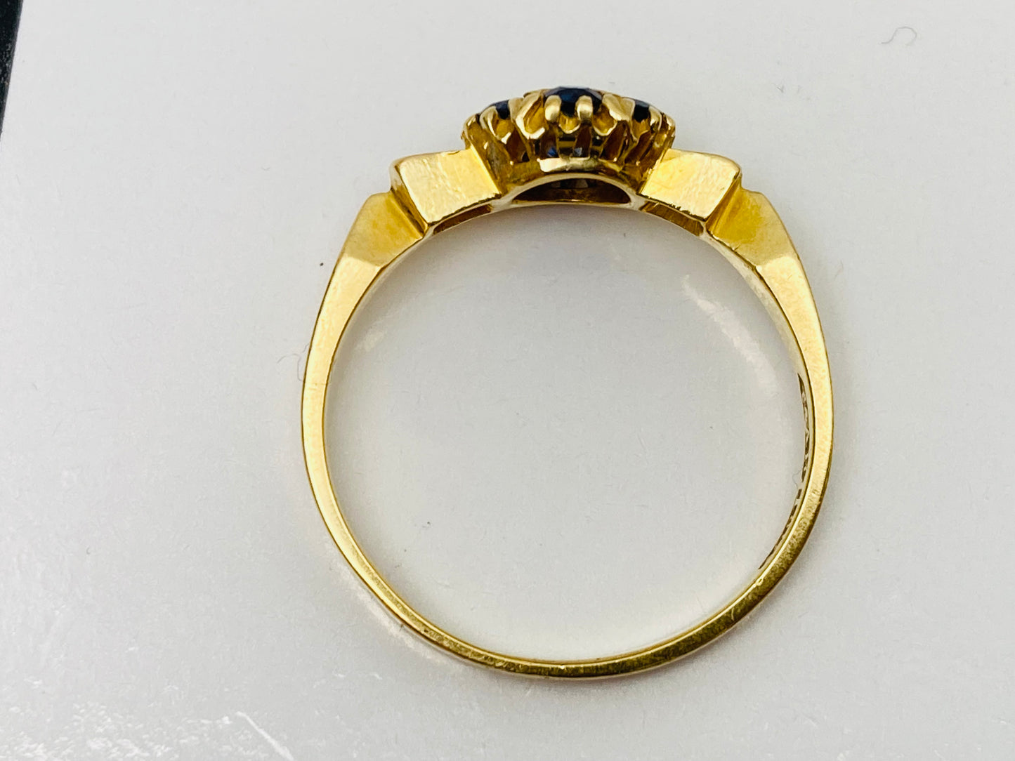 Antique 18ct Gold Sapphire & Diamond Ring