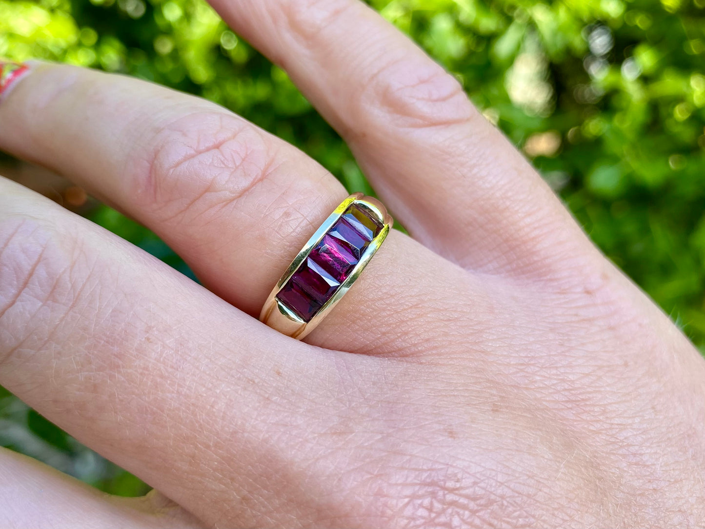 9ct Gold Rhodolite Garnet Ring