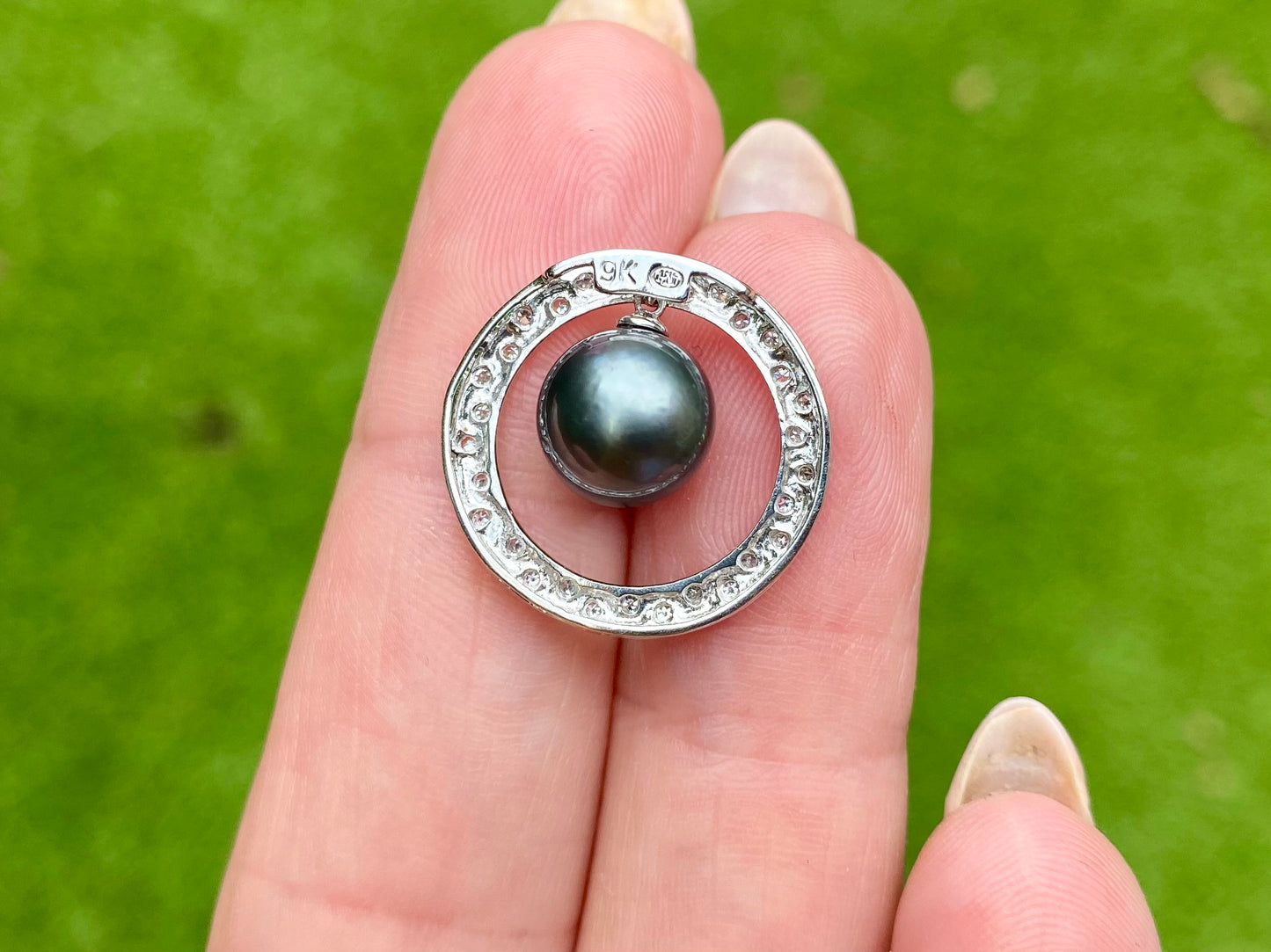 9ct Gold Pearl & Diamond Pendant