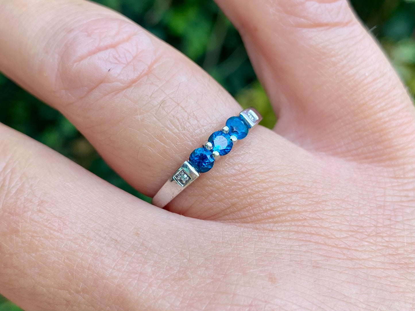 9ct Gold Apatite & Diamond Ring