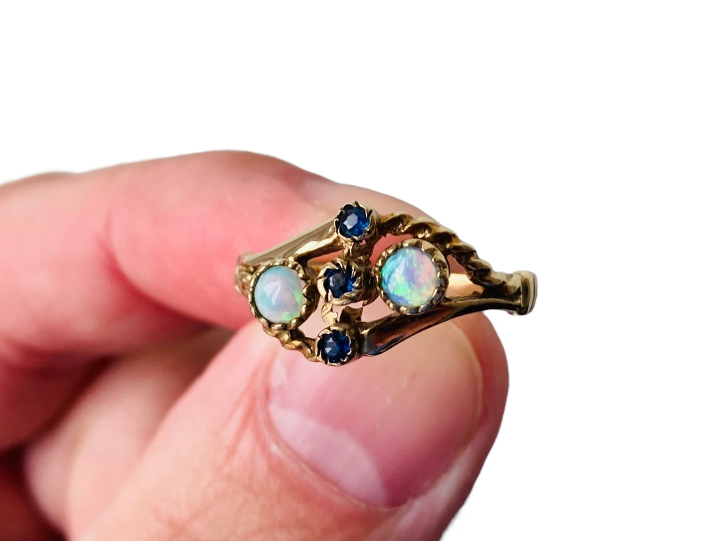 Vintage 9ct Gold Opal & Sapphire Ring