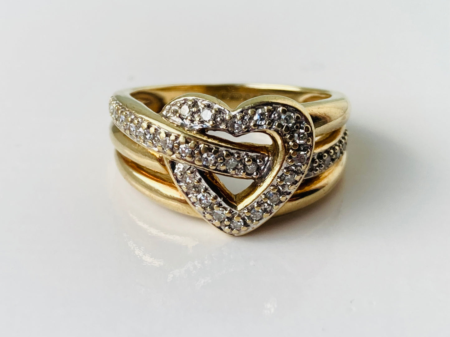 9ct Gold Diamond Heart Ring